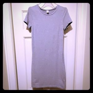 Size small Gray Old Navy dress, like new!